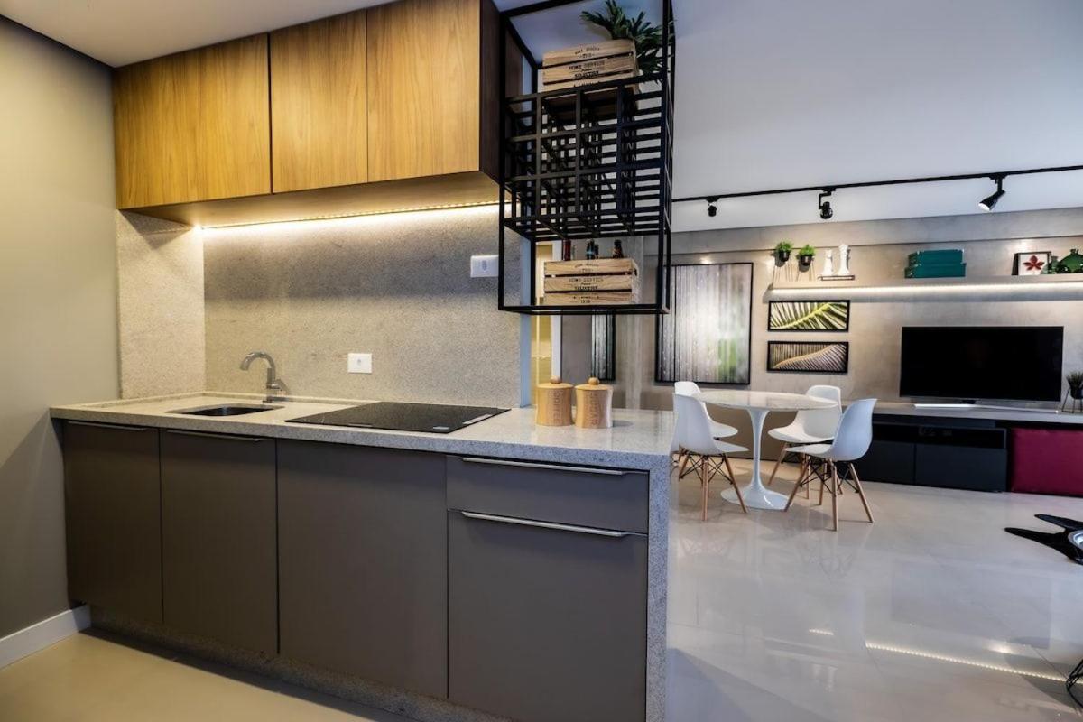 Maravilhoso Apt Novo Super Bem Decorado No Centro Lägenhet Foz do Iguaçu Exteriör bild